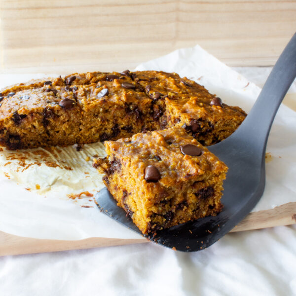 chocolate chip pumpkin bars with quinoa